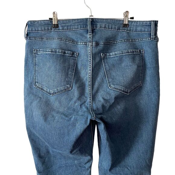 Old Navy Plus 16 Jeans High Rise Wow Straight Stretch Medium Blue - Picture 8 of 9